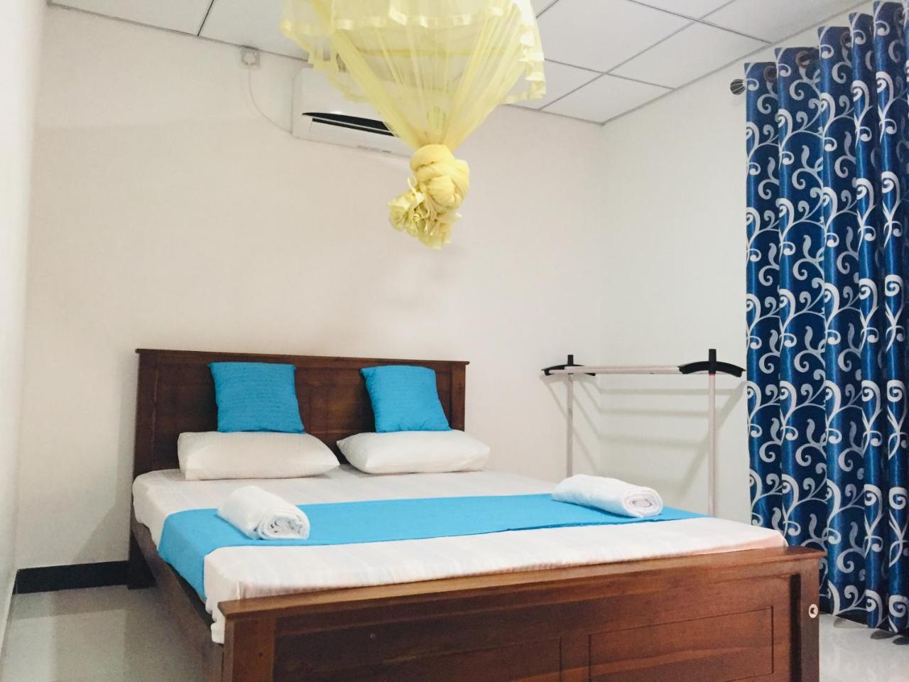 Malee Homestay Polonnaruwa Esterno foto
